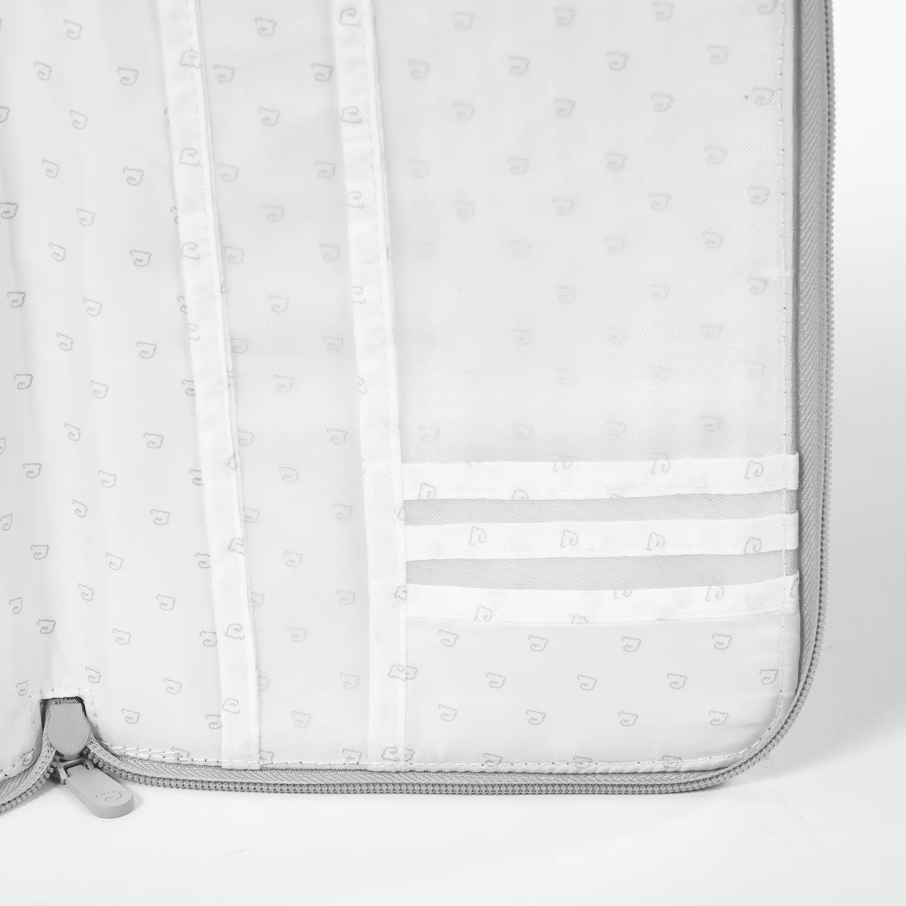 Portadocumentos Little Bloom Flor Gris - Imagen 4