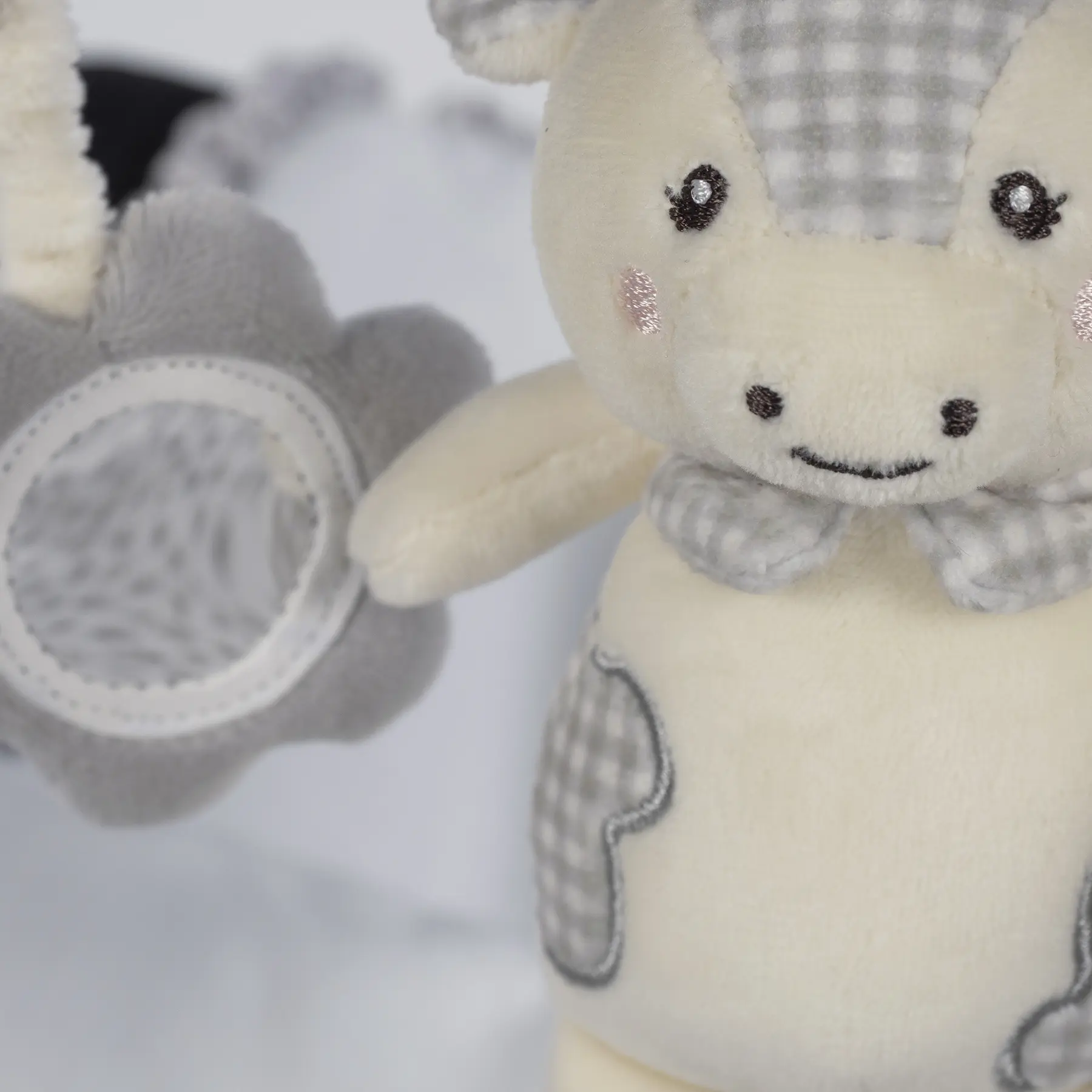 Ristra Vaca Little Bloom Gris - Imagen 6