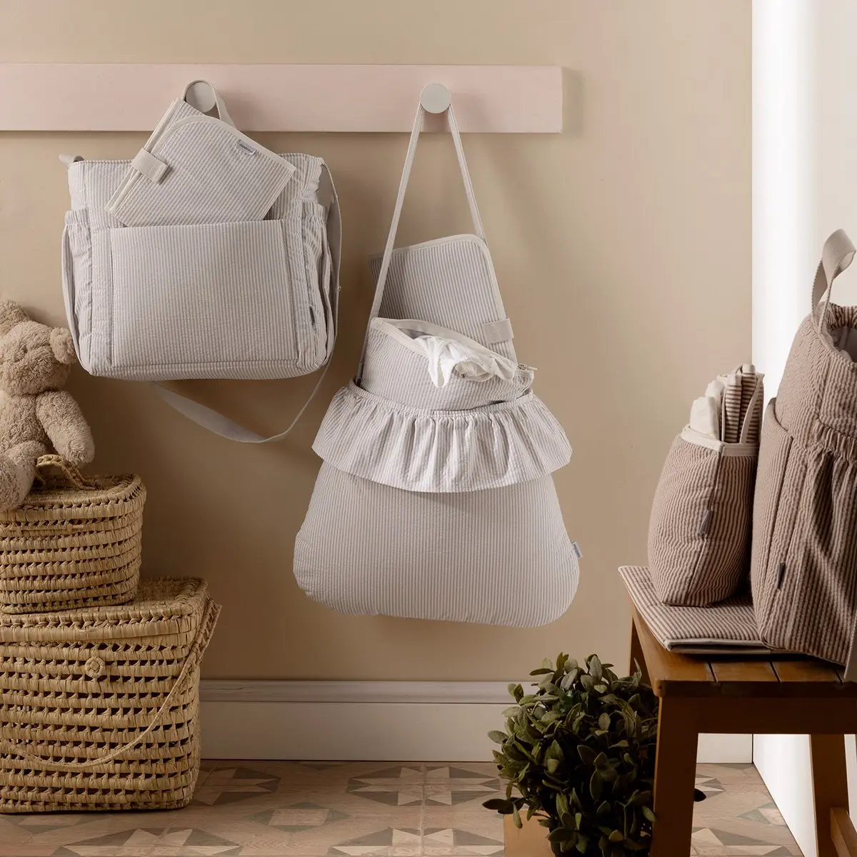 Bolso maternal pack candela crudo 16x43x37 cm - Imagen 5